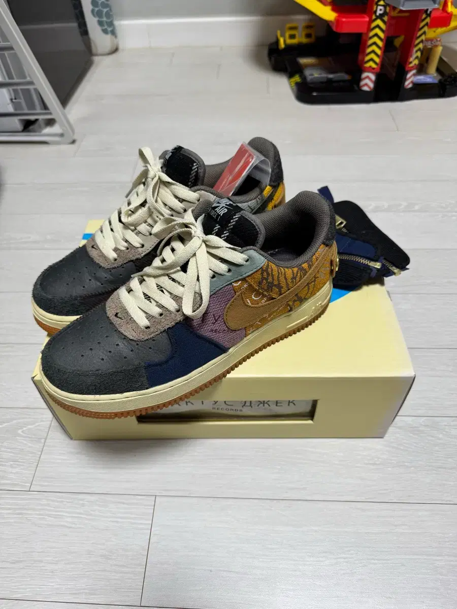 thumbnail-1